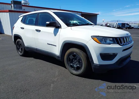 2018 Jeep Compass Sport Fwd z USA, uszkodzony, nr VIN 3C4NJCABXJT263377